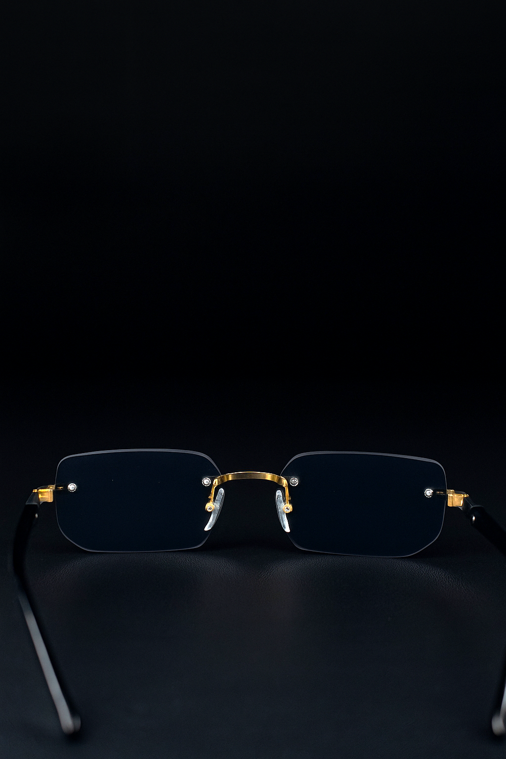 Stylish Rimless Sunglasses with Clear Vision